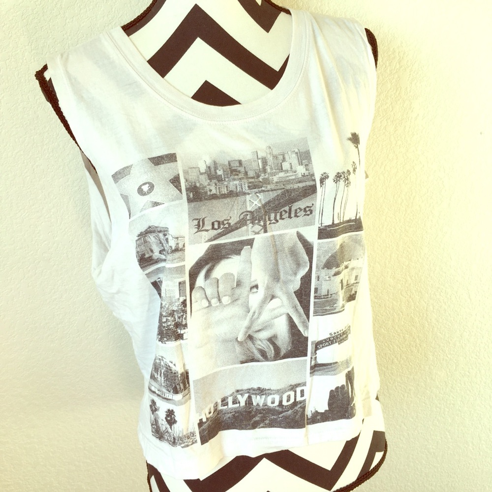 B&W Graphic Muscle T